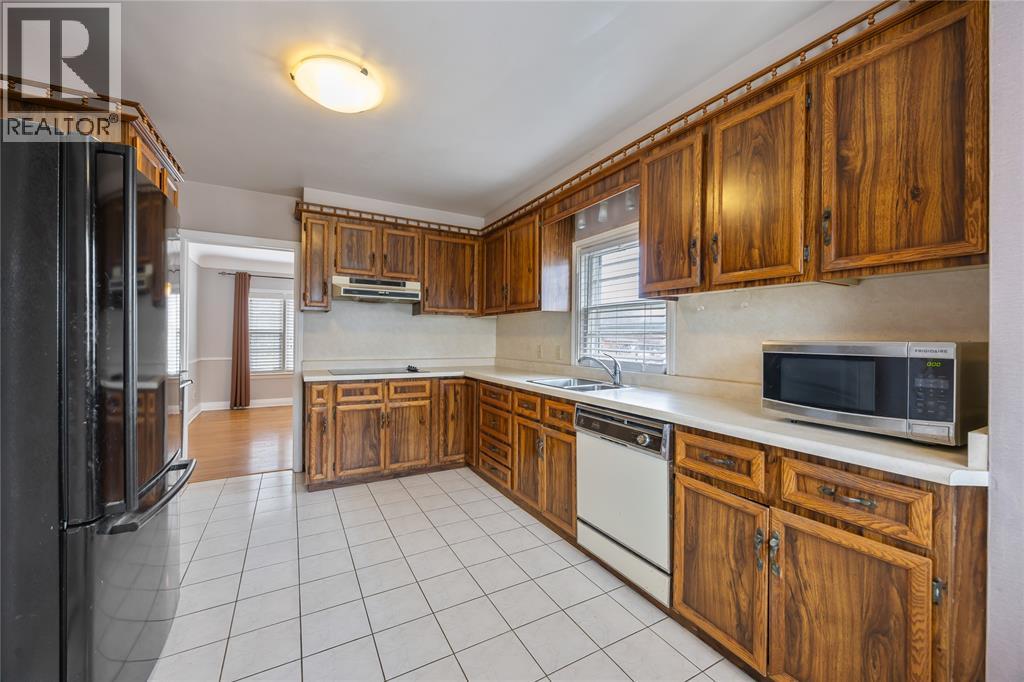 617 Cathcart Boulevard, Sarnia, Ontario  N7V 2N1 - Photo 12 - 26006553