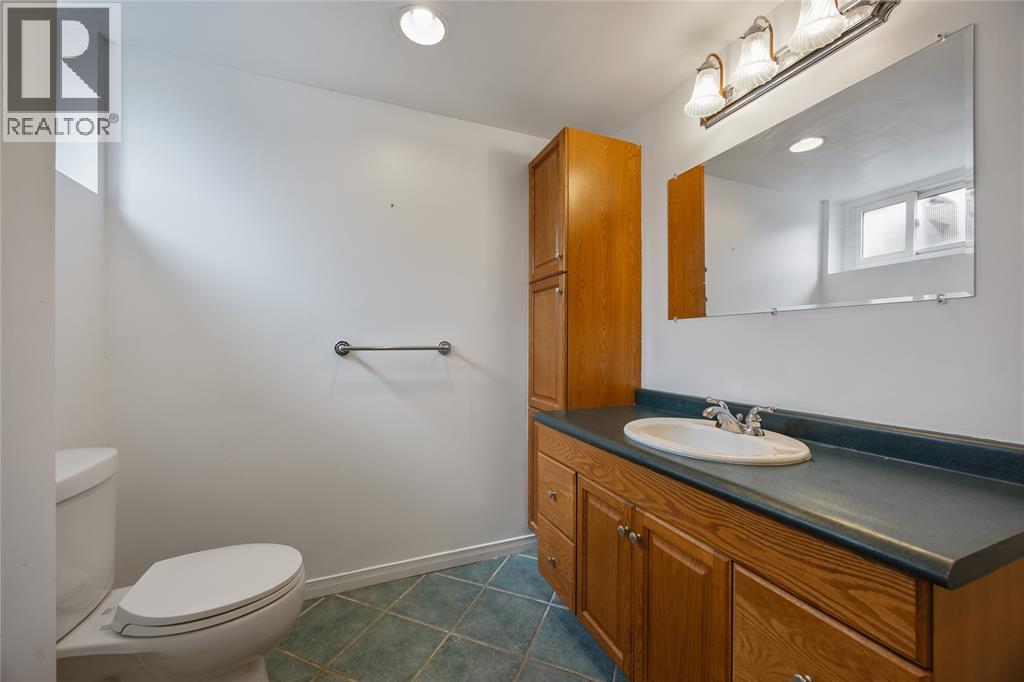 617 Cathcart Boulevard, Sarnia, Ontario  N7V 2N1 - Photo 17 - 26006553