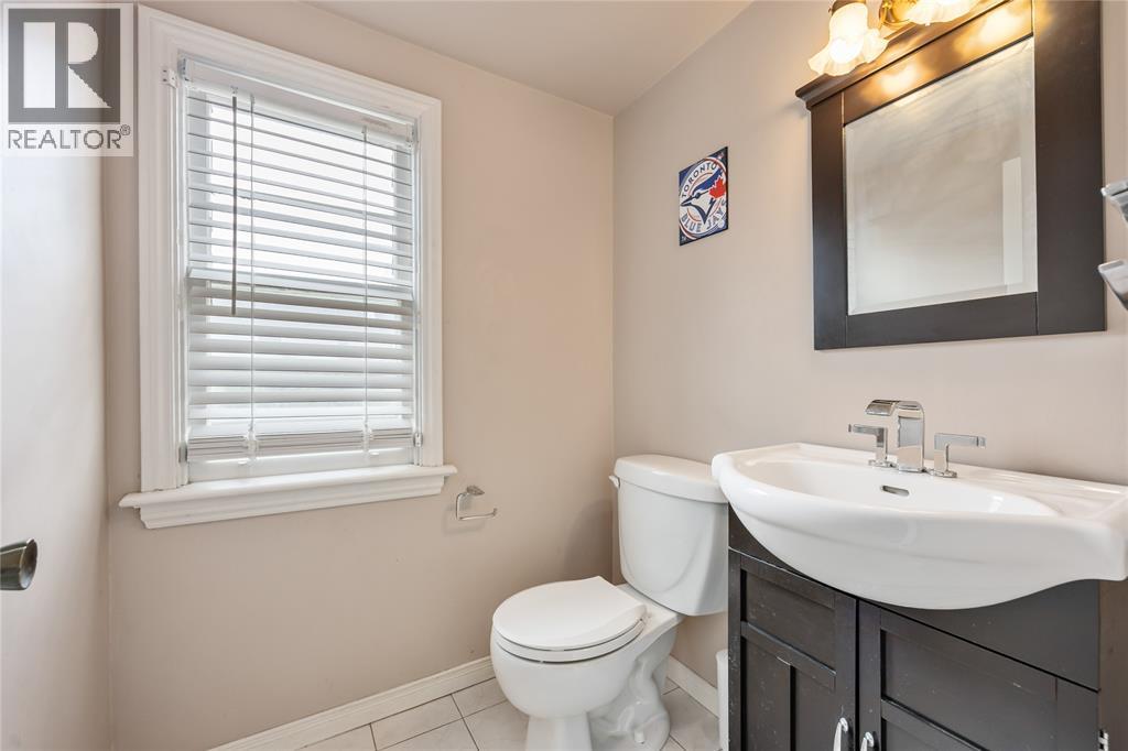 617 Cathcart Boulevard, Sarnia, Ontario  N7V 2N1 - Photo 9 - 26006553