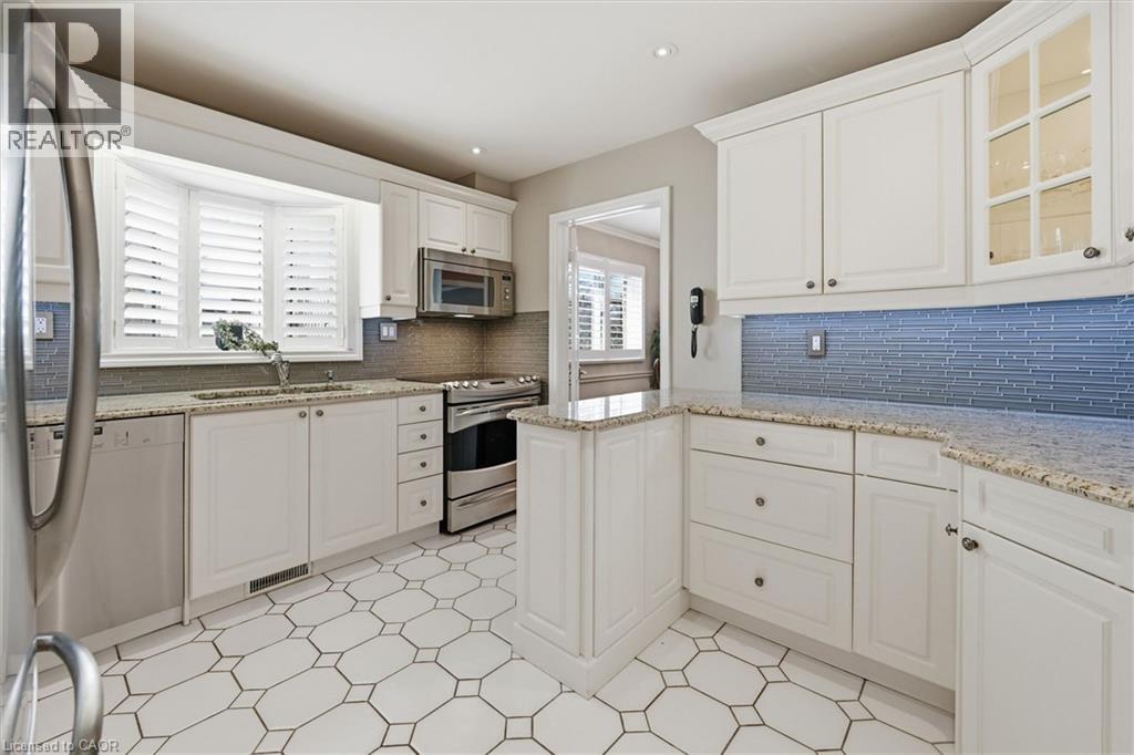 2192 Ireland Drive, Burlington, Ontario  L7P 3G1 - Photo 13 - 40816613