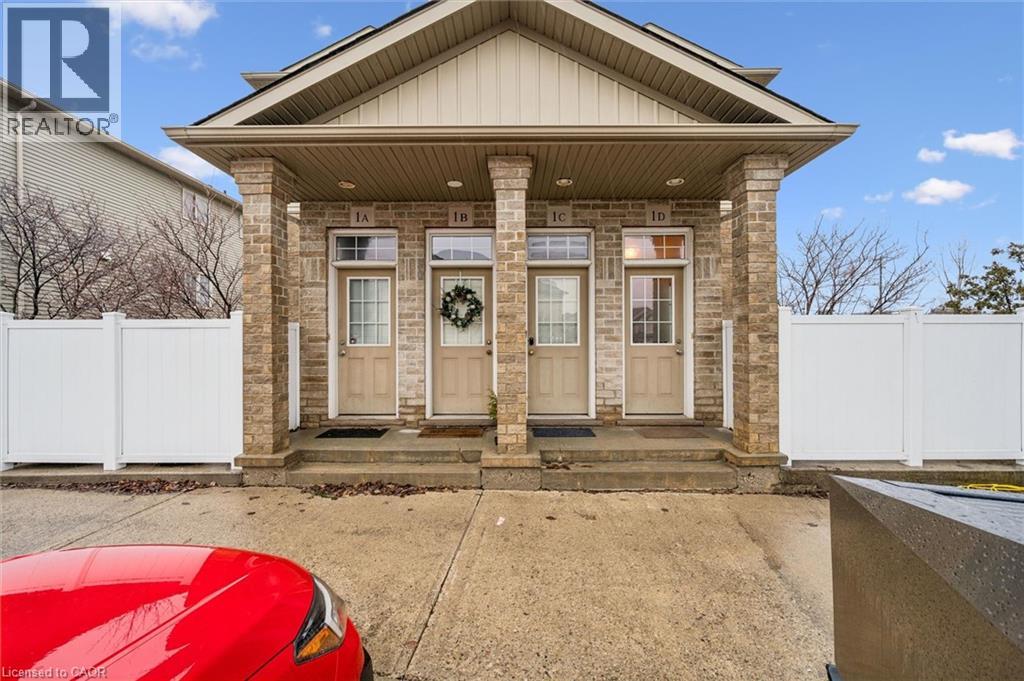 240 Westmeadow Drive Unit# 1d, Kitchener, Ontario  N2N 0A1 - Photo 2 - 40816222