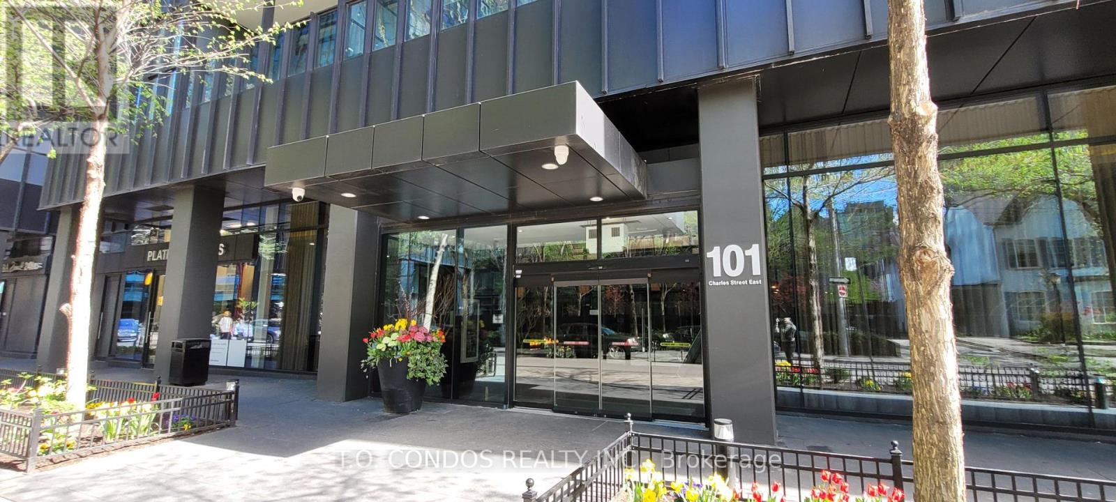 1908 - 101 Charles Street E, Toronto, Ontario  M4Y 0A9 - Photo 2 - C12852066