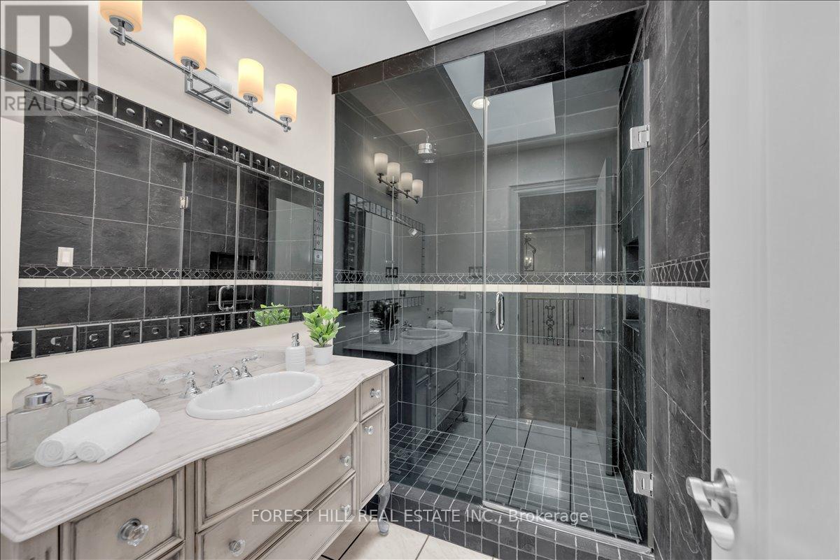 313 Broadway Avenue, Toronto, Ontario  M4P 1W2 - Photo 27 - C12941660