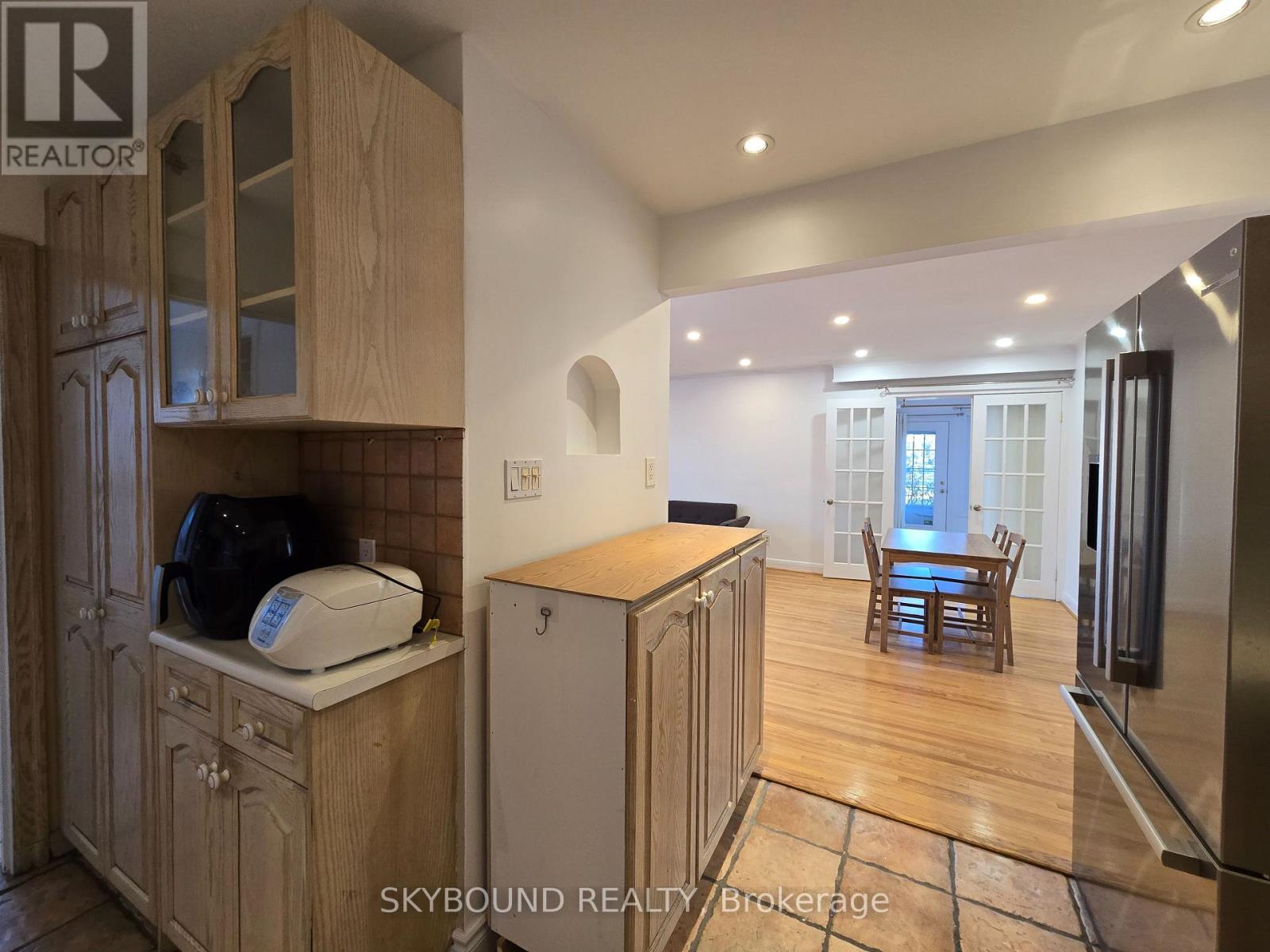 68 Monkton Avenue, Toronto, Ontario  M8Z 4N5 - Photo 23 - W12883090