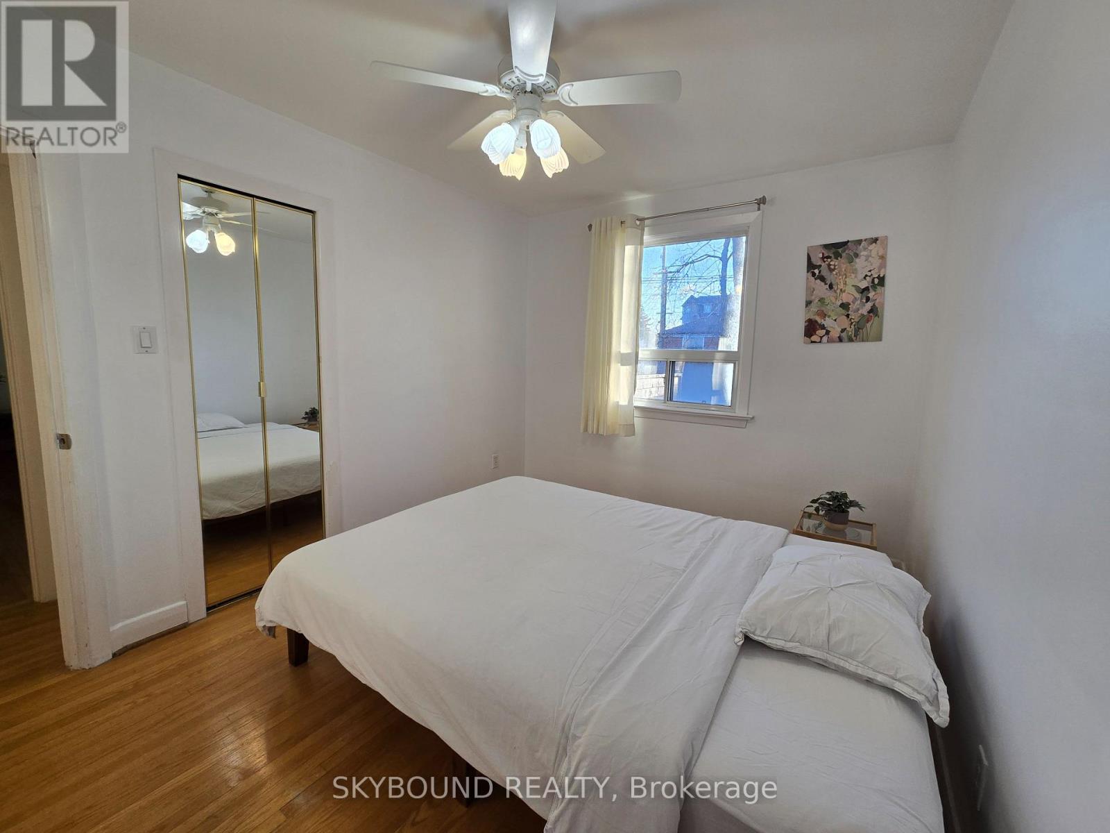 68 Monkton Avenue, Toronto, Ontario  M8Z 4N5 - Photo 19 - W12883090