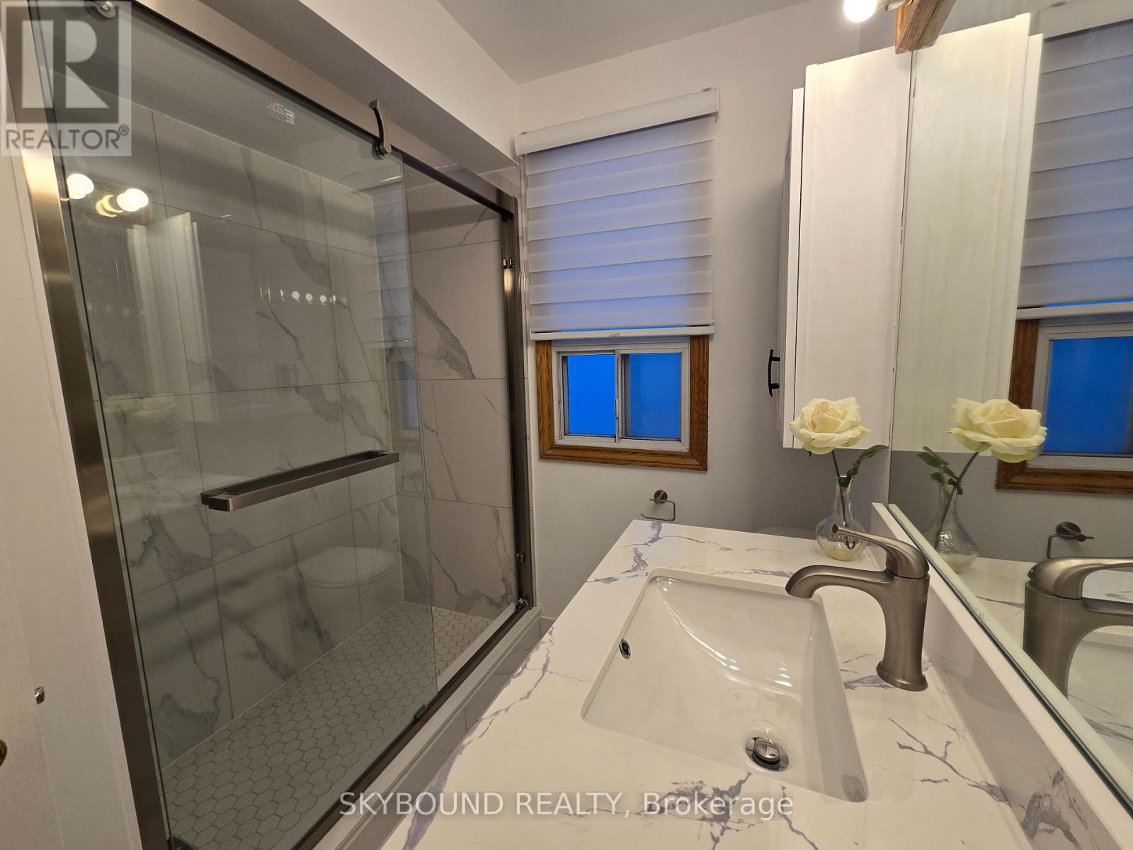 68 Monkton Avenue, Toronto, Ontario  M8Z 4N5 - Photo 33 - W12883090