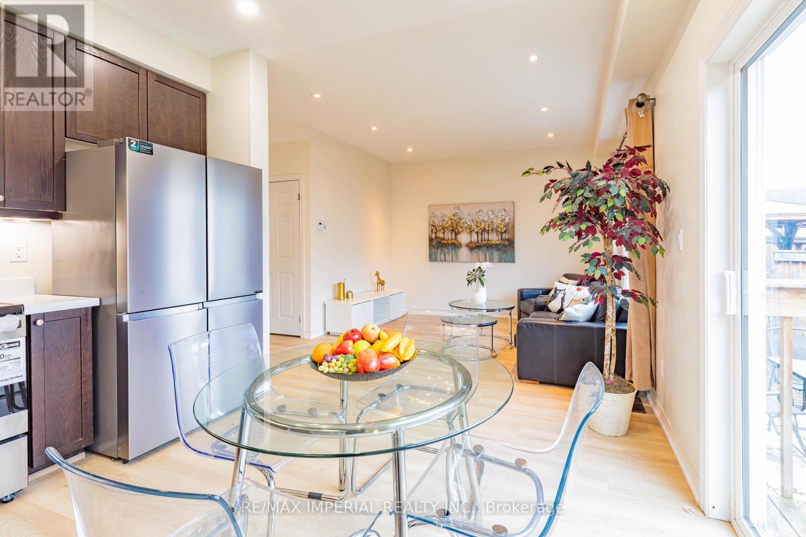 10 Sandgate Street, Whitby, Ontario  L1R 0L3 - Photo 14 - E12942316