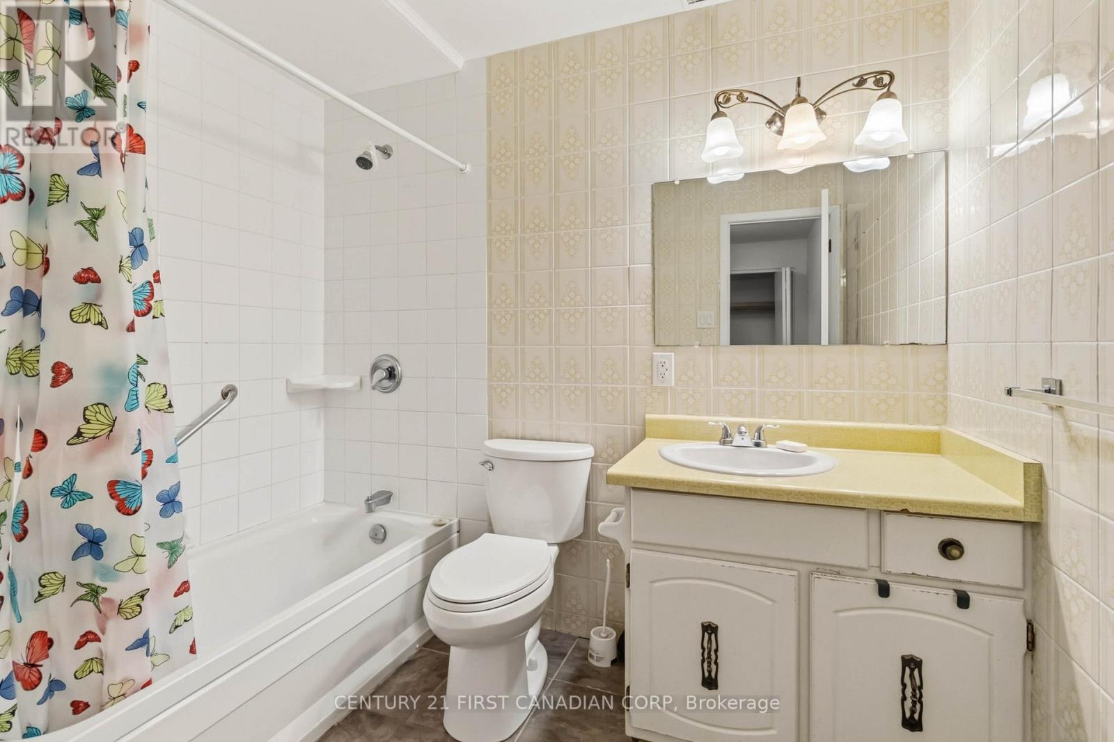 6 Spartan Drive, Brantford, Ontario  N3R 6C7 - Photo 28 - X12942436