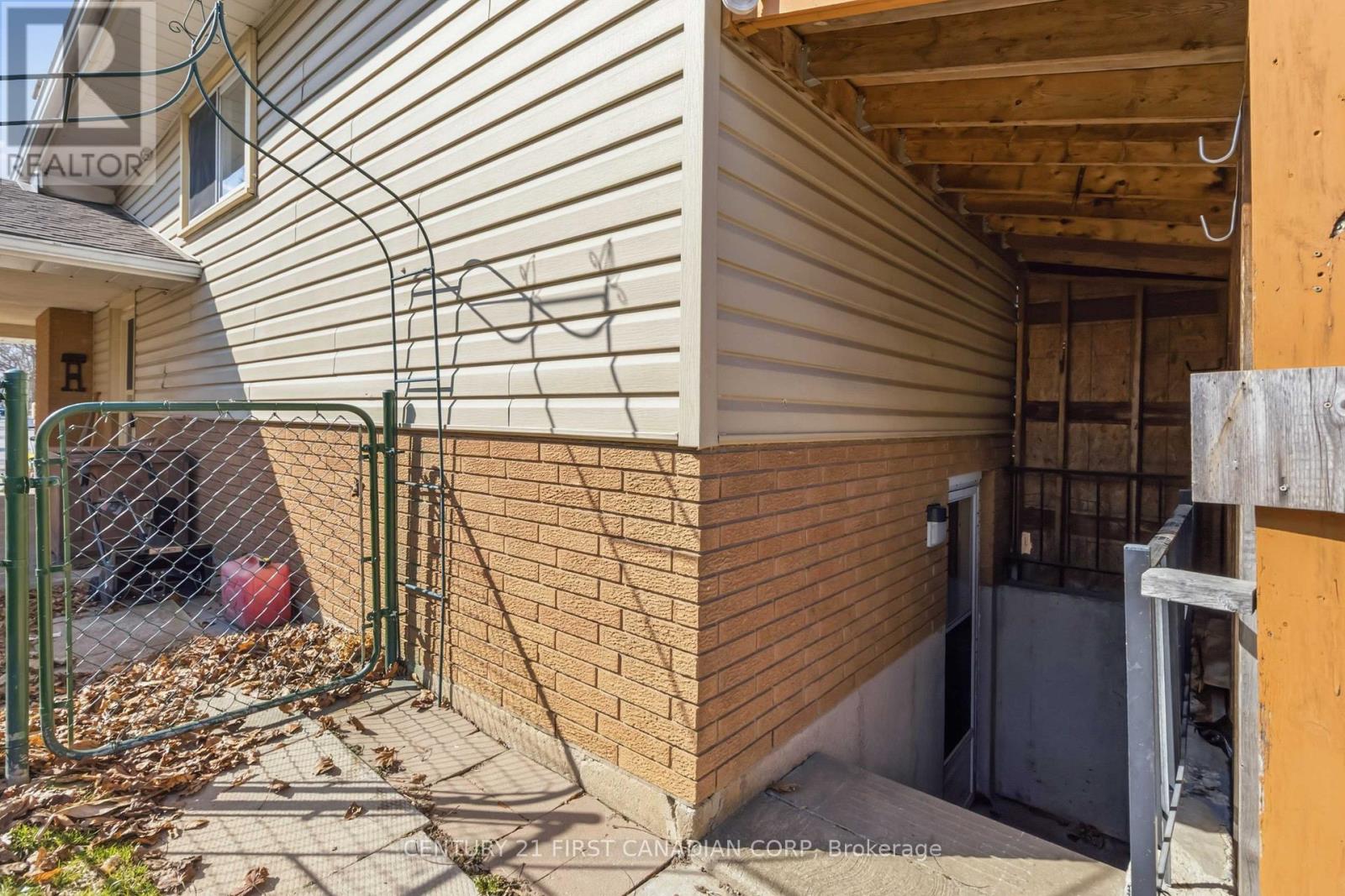 6 Spartan Drive, Brantford, Ontario  N3R 6C7 - Photo 42 - X12942436