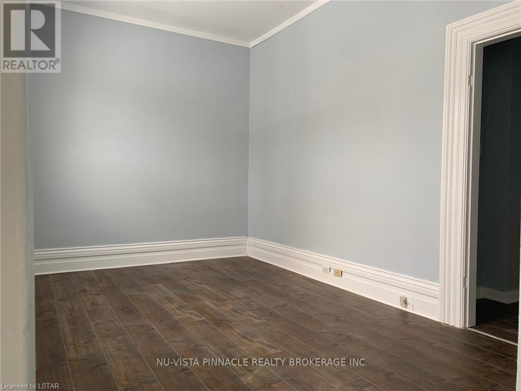 Front - 132 Wharncliffe Road N, London North, Ontario  N6H 2B2 - Photo 5 - X12942442