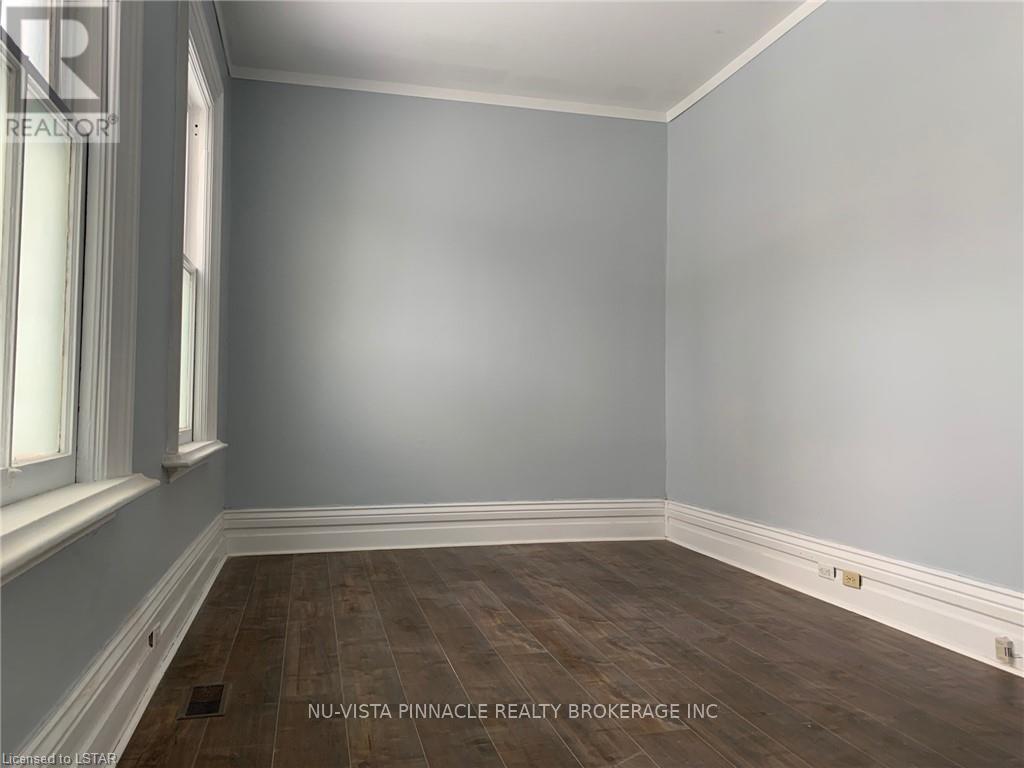 Front - 132 Wharncliffe Road N, London North, Ontario  N6H 2B2 - Photo 6 - X12942442