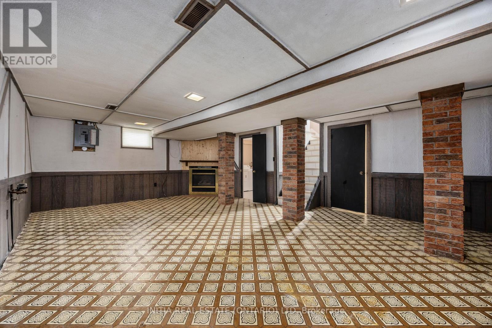 617 Cathcart Boulevard, Sarnia, Ontario  N7V 2N1 - Photo 14 - X12942462