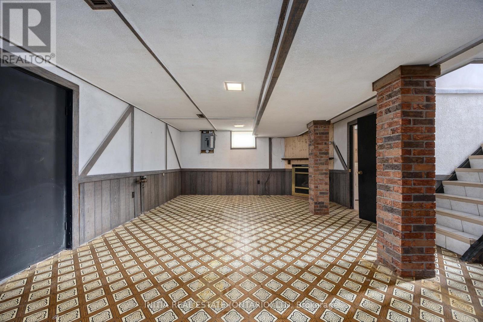 617 Cathcart Boulevard, Sarnia, Ontario  N7V 2N1 - Photo 15 - X12942462