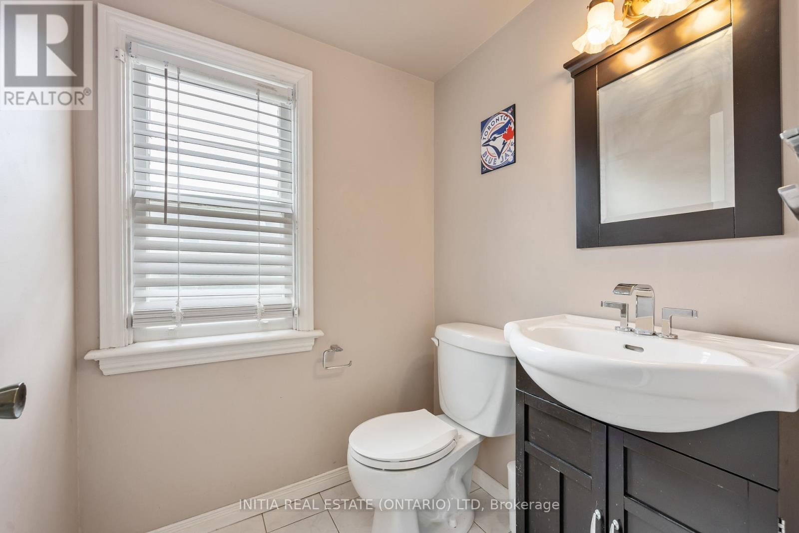 617 Cathcart Boulevard, Sarnia, Ontario  N7V 2N1 - Photo 9 - X12942462