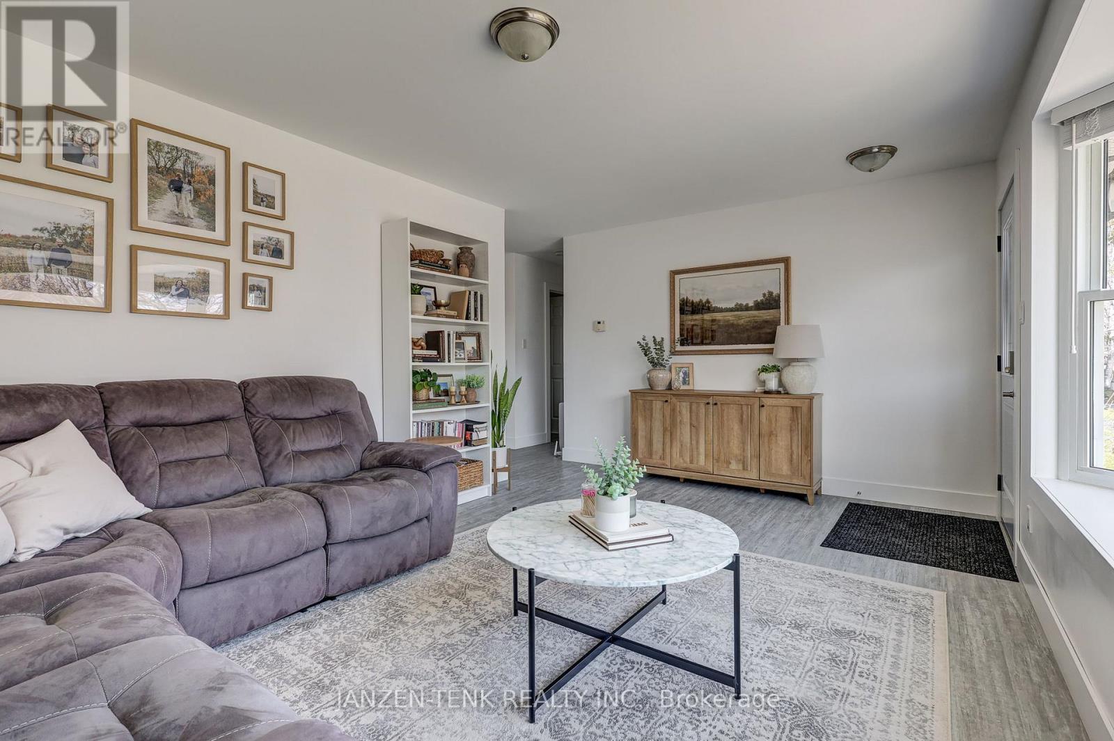 24 Centennial Avenue, Aylmer, Ontario  N5H 2X2 - Photo 15 - X12942538