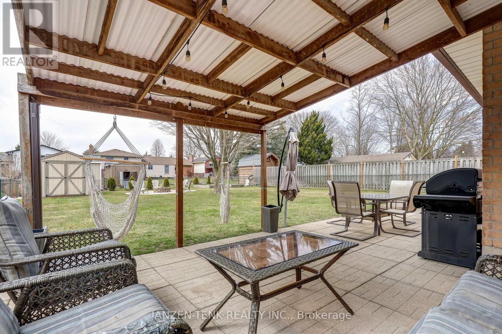 24 Centennial Avenue, Aylmer, Ontario  N5H 2X2 - Photo 4 - X12942538