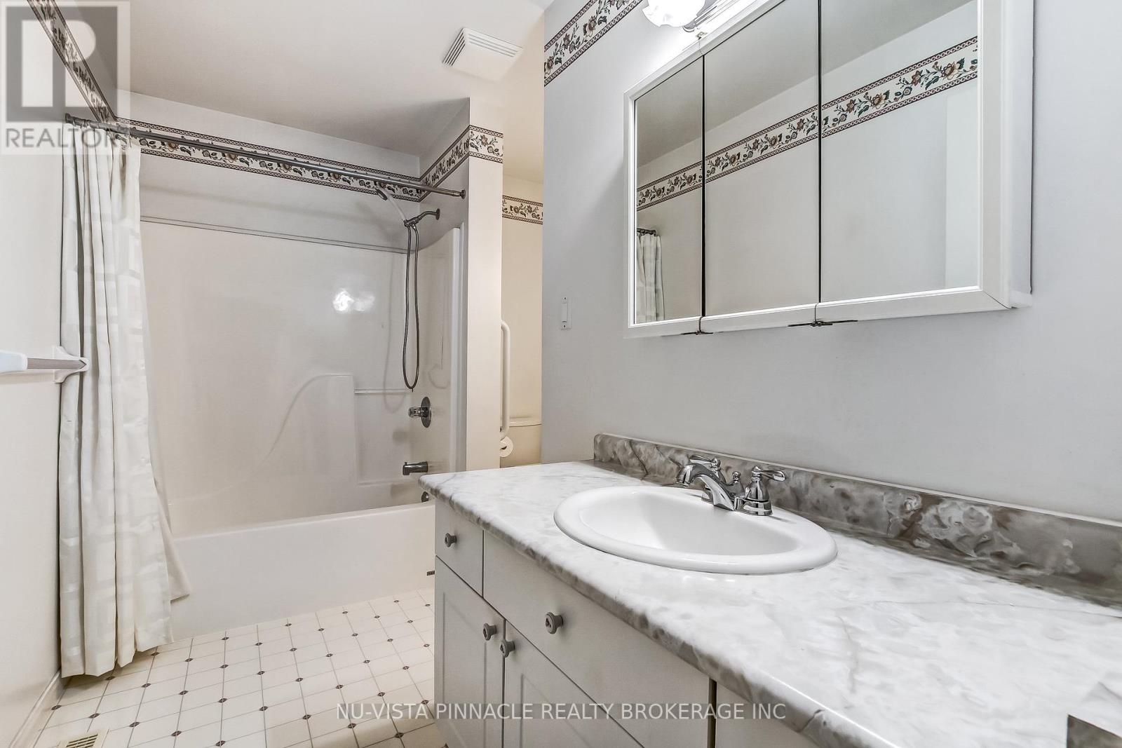 29 - 335 Lighthouse Road, London South, Ontario  N6M 1J8 - Photo 5 - X12942558