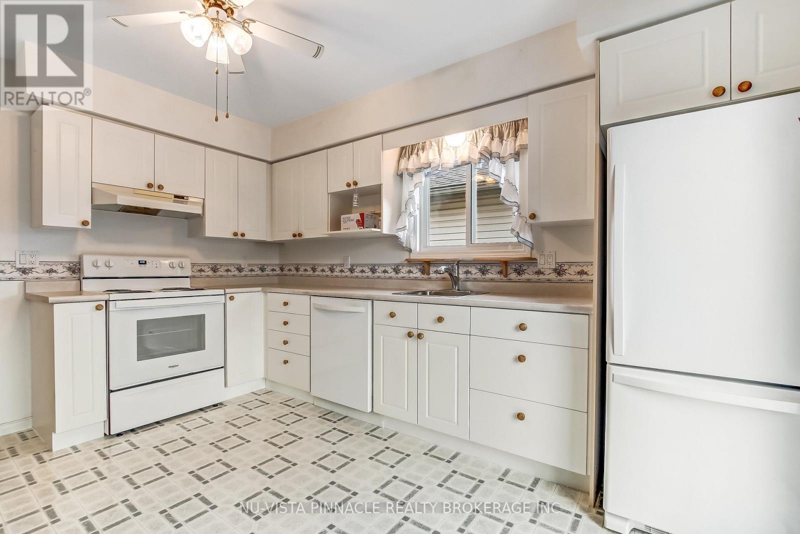 29 - 335 Lighthouse Road, London South, Ontario  N6M 1J8 - Photo 7 - X12942558