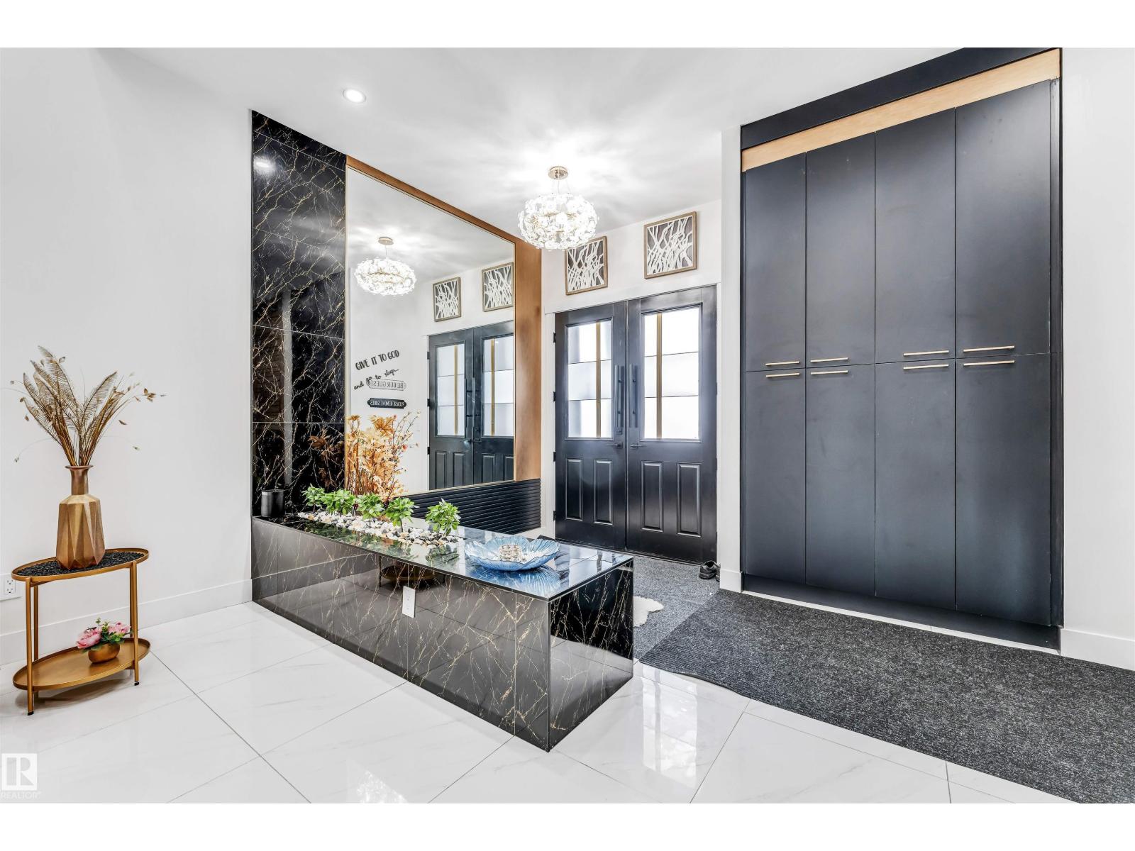 2123 18 Av Nw, Edmonton, Alberta  T6T 2L2 - Photo 2 - E4479968