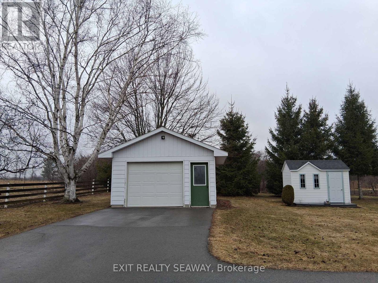 5514 County Road 16 Road N, South Dundas, Ontario  K0E 1K0 - Photo 4 - X12942536