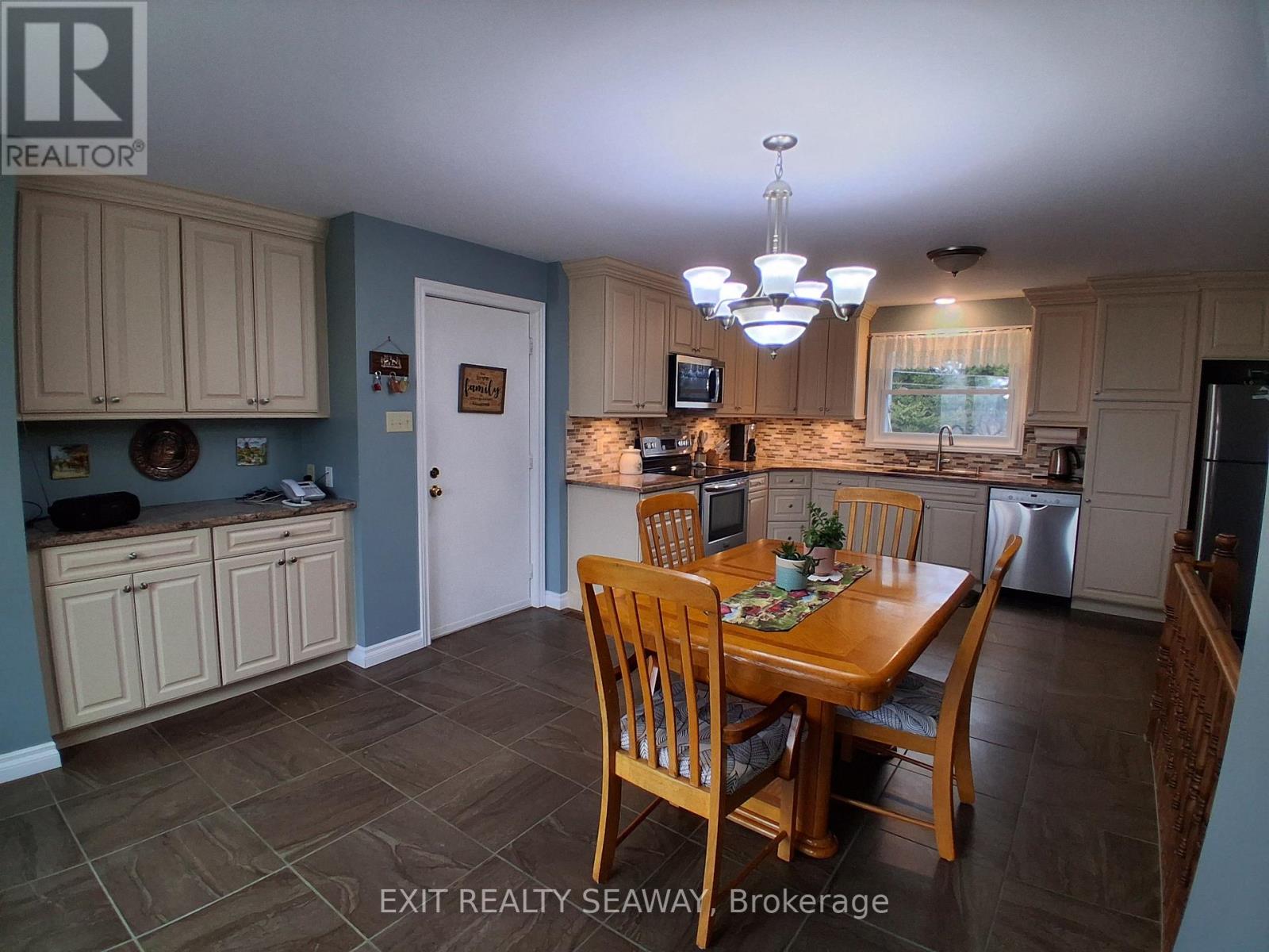 5514 County Road 16 Road N, South Dundas, Ontario  K0E 1K0 - Photo 7 - X12942536