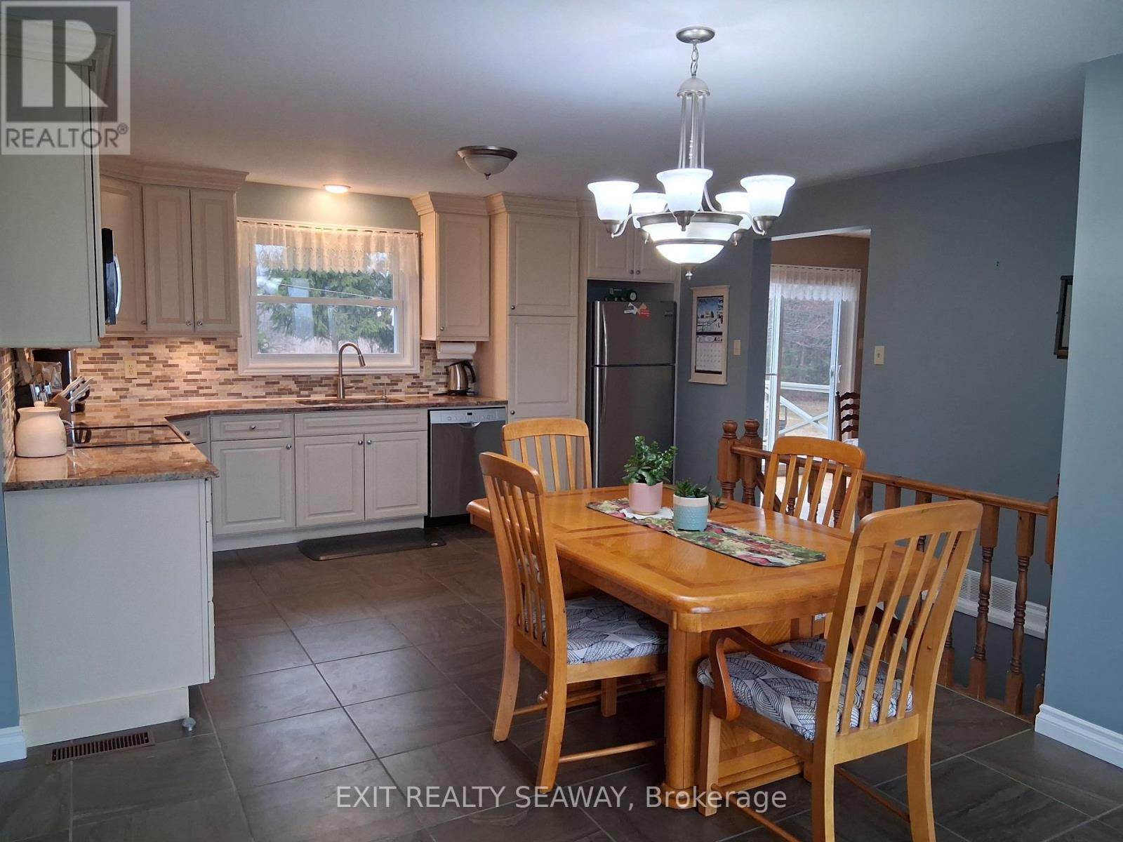 5514 County Road 16 Road N, South Dundas, Ontario  K0E 1K0 - Photo 8 - X12942536