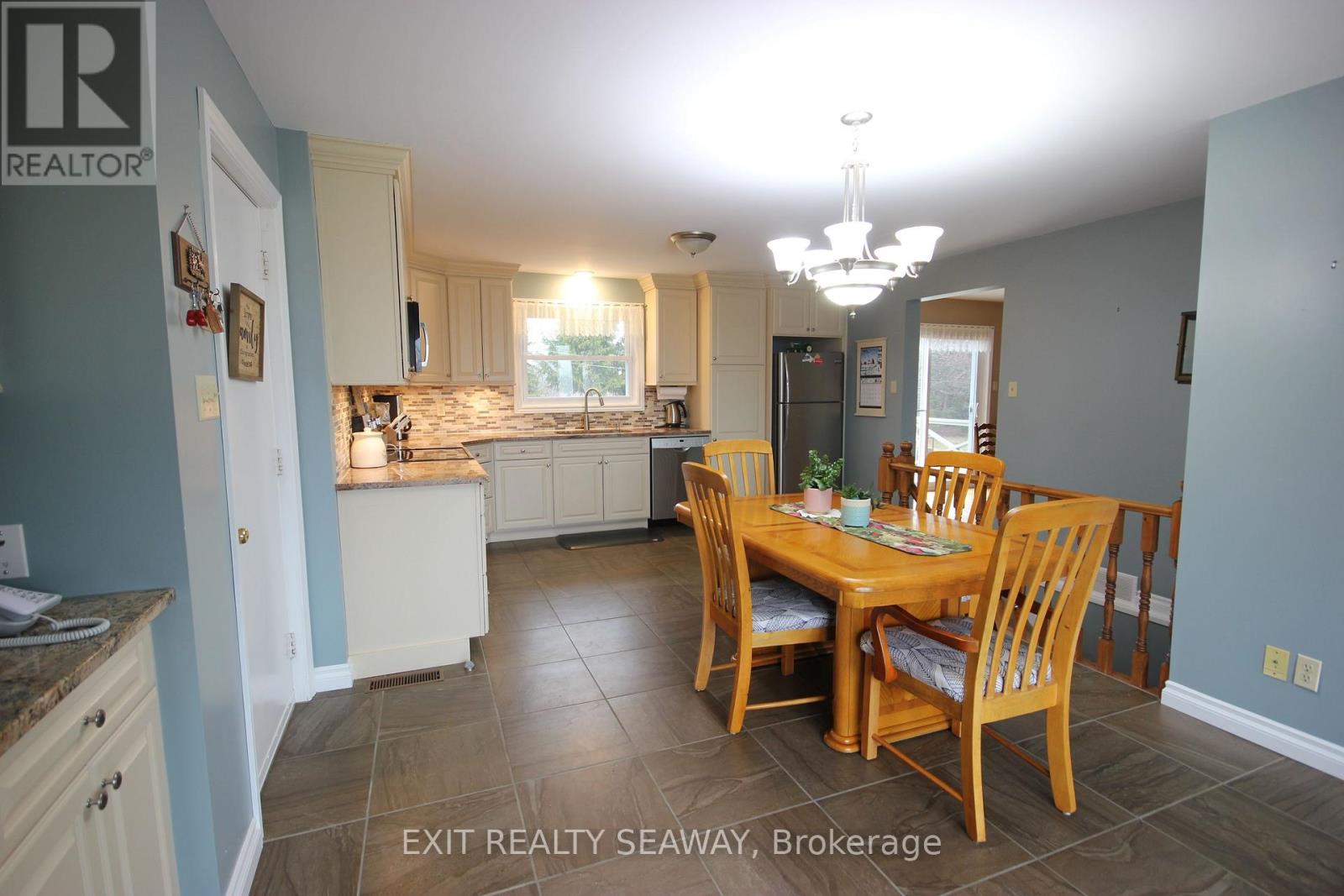 5514 County Road 16 Road N, South Dundas, Ontario  K0E 1K0 - Photo 9 - X12942536