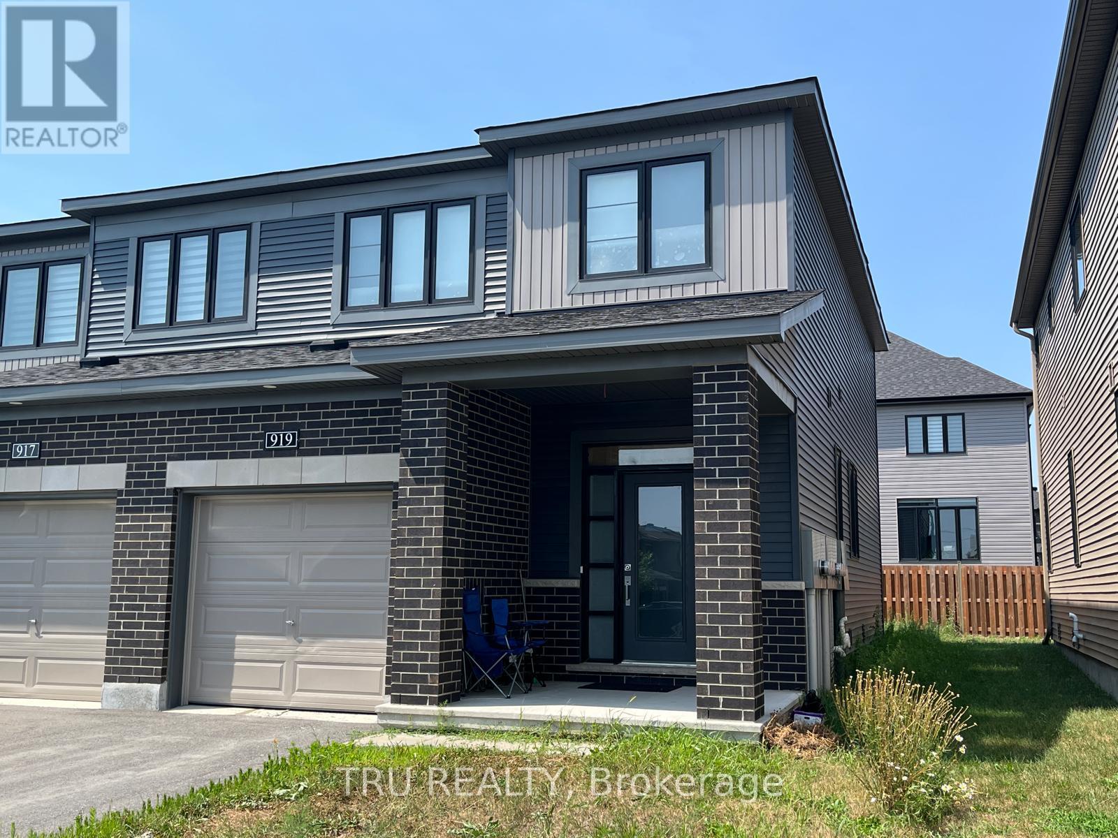 919 Athenry Court, Ottawa, Ontario  K2J 7C5 - Photo 2 - X12942524