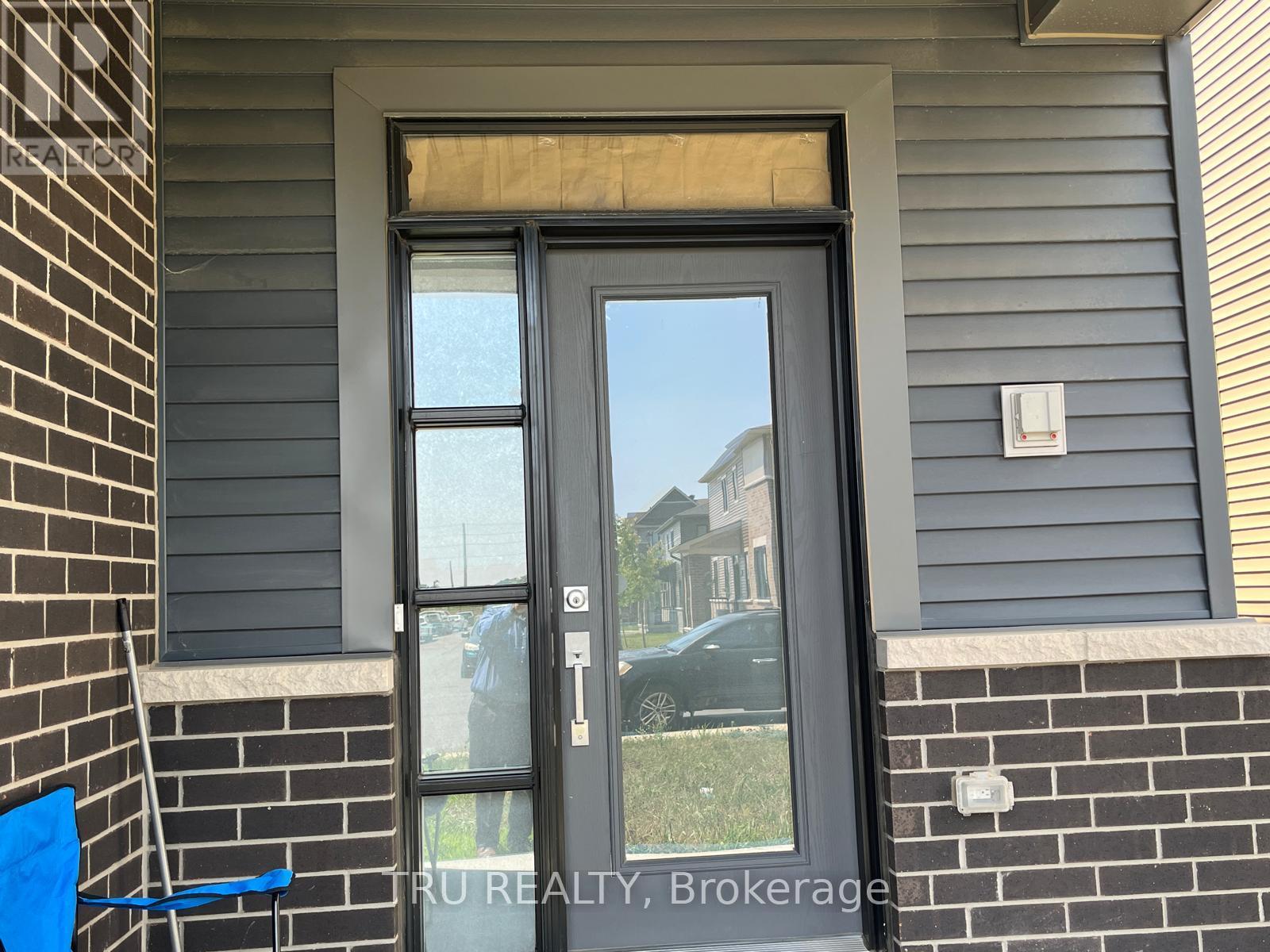 919 Athenry Court, Ottawa, Ontario  K2J 7C5 - Photo 3 - X12942524