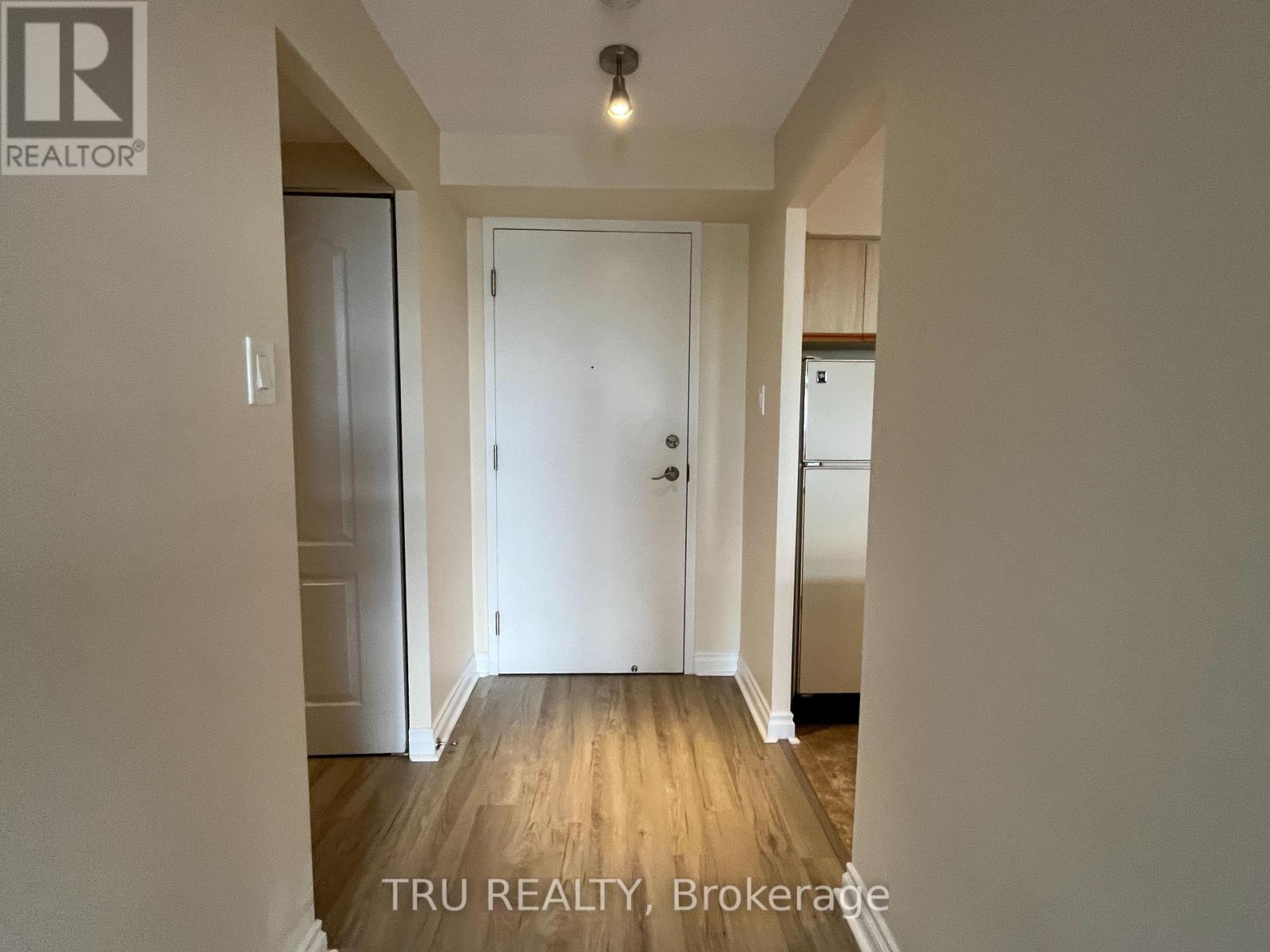 718 - 1025 Grenon Avenue, Ottawa, Ontario  K2B 8S5 - Photo 6 - X12942526