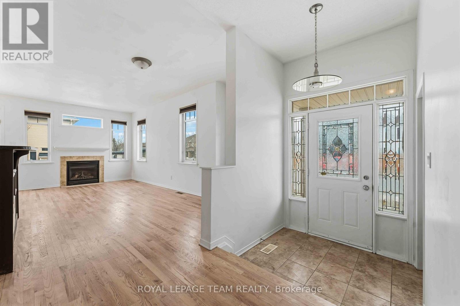 136 Calaveras Avenue, Ottawa, Ontario  K2J 5K4 - Photo 6 - X12942556