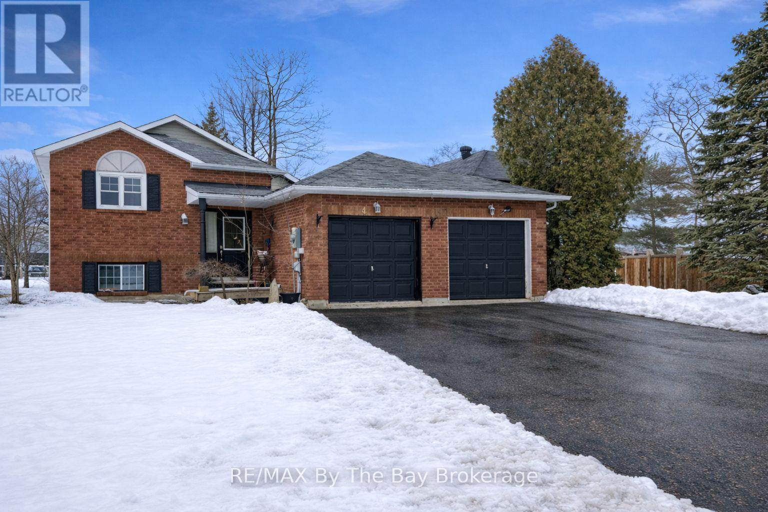 4 Donald Crescent, Wasaga Beach, Ontario  L9Z 1E1 - Photo 10 - S12942586