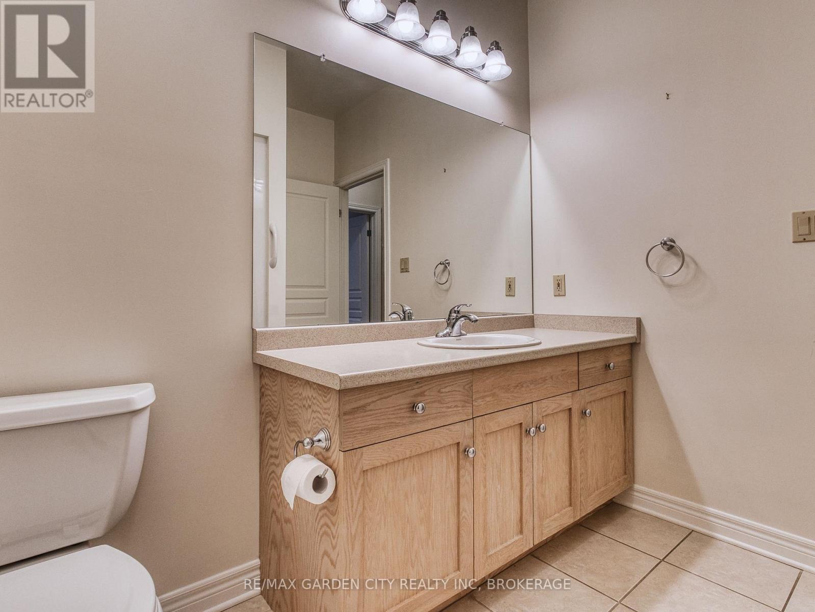 39 Vintners Lane, Grimsby, Ontario  L3M 5N7 - Photo 22 - X12942418