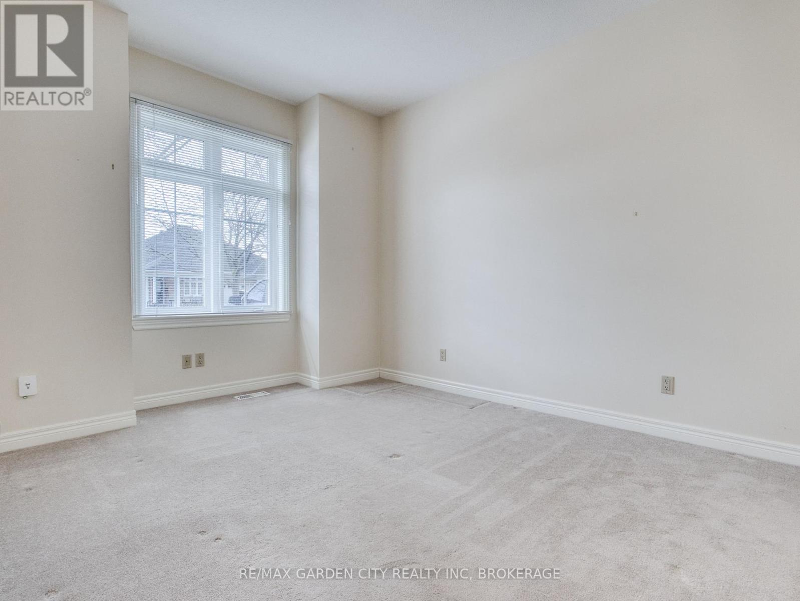 39 Vintners Lane, Grimsby, Ontario  L3M 5N7 - Photo 27 - X12942418