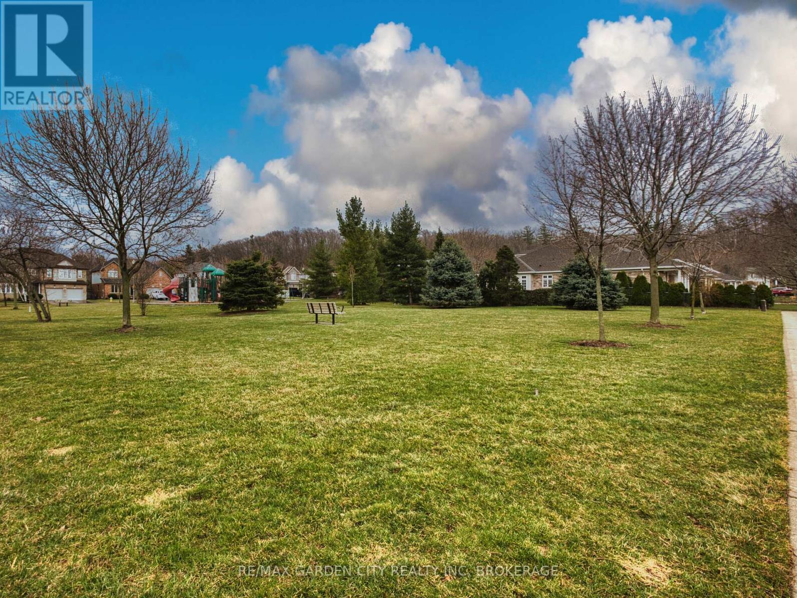 39 Vintners Lane, Grimsby, Ontario  L3M 5N7 - Photo 38 - X12942418