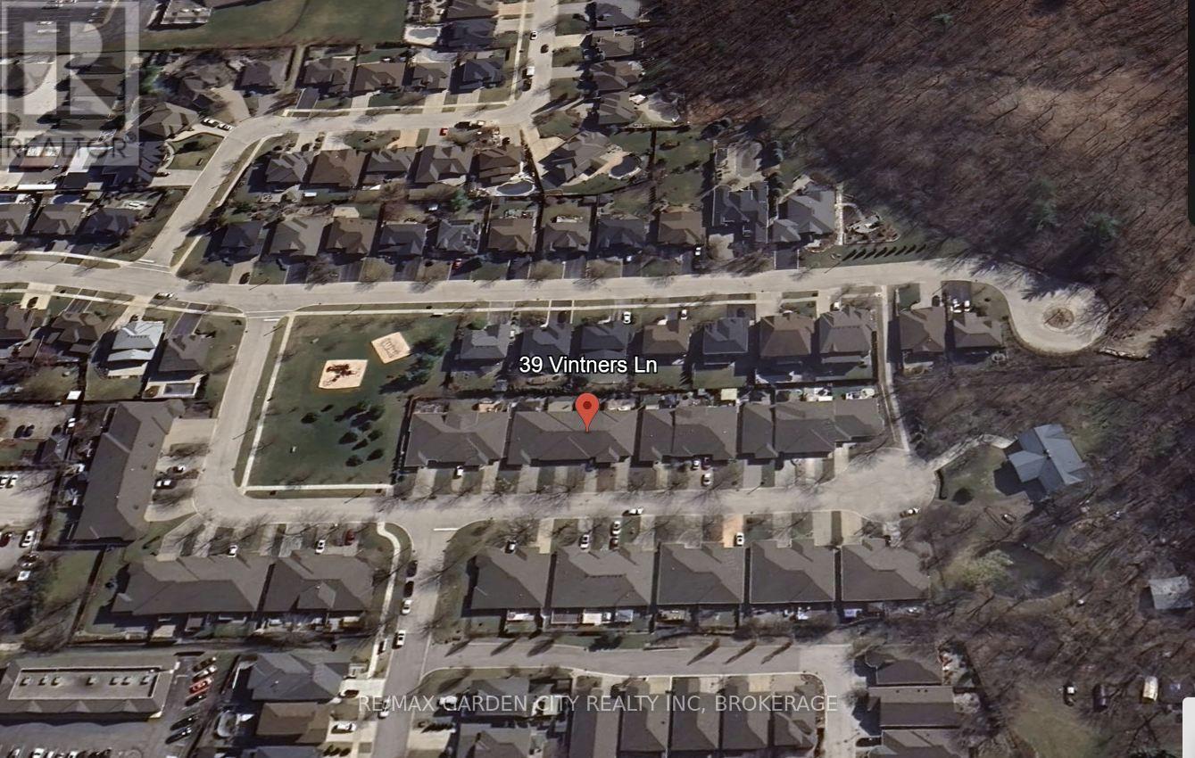 39 Vintners Lane, Grimsby, Ontario  L3M 5N7 - Photo 40 - X12942418