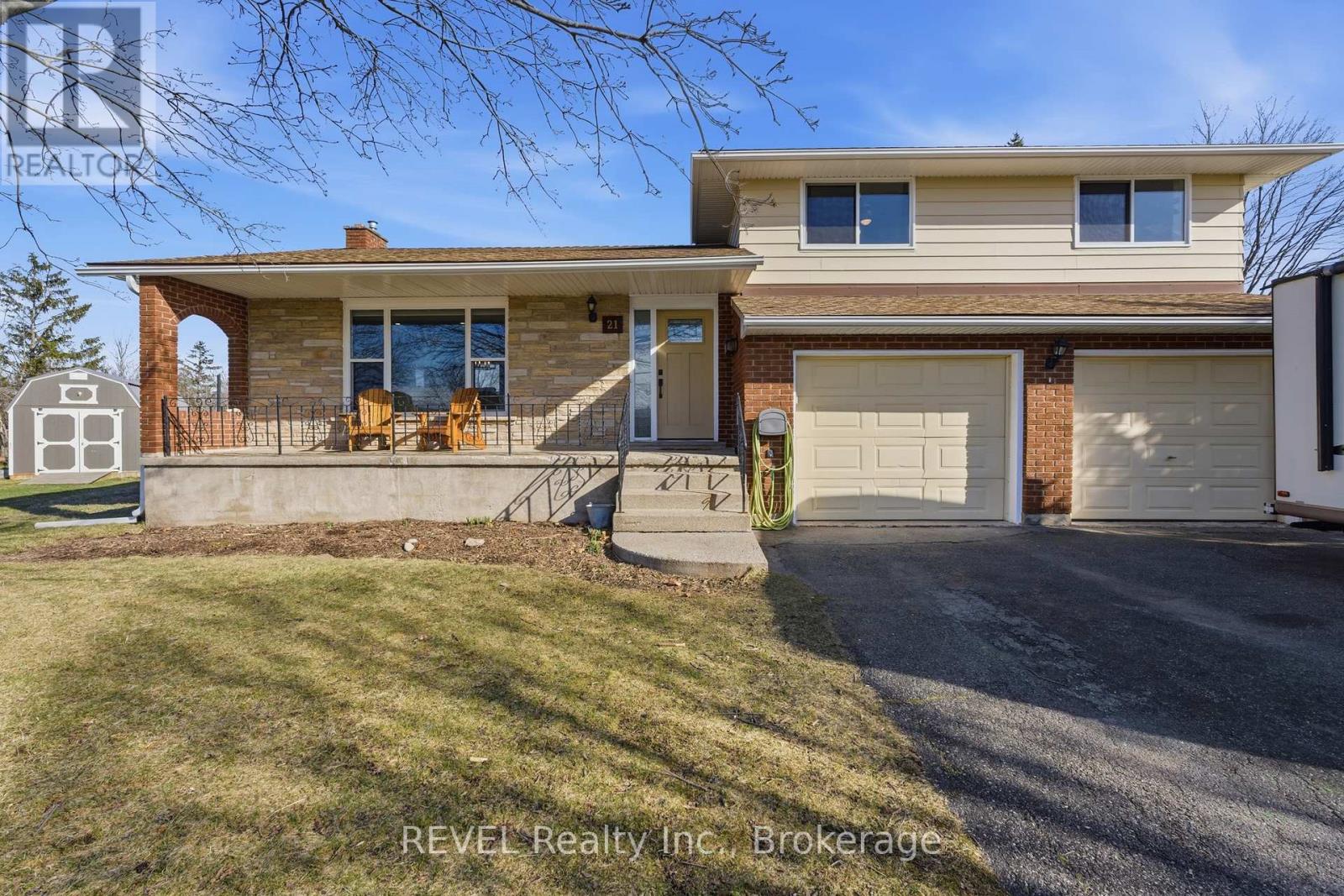 21 Lena Crescent, Port Colborne, Ontario  L3K 5X3 - Photo 2 - X12942496