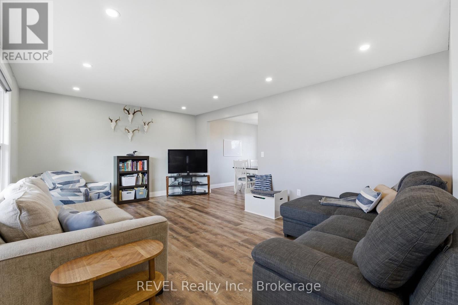 21 Lena Crescent, Port Colborne, Ontario  L3K 5X3 - Photo 6 - X12942496