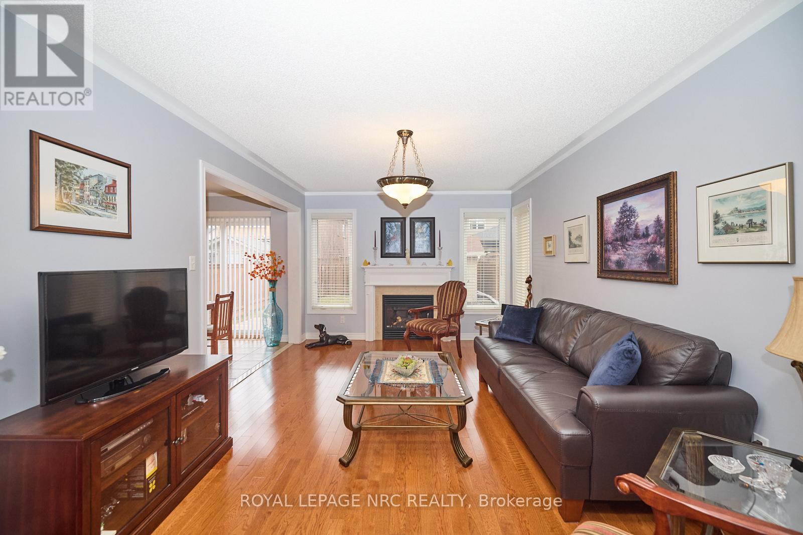 4 Alex Grant Place, St. Catharines, Ontario  L2P 0A2 - Photo 4 - X12942510