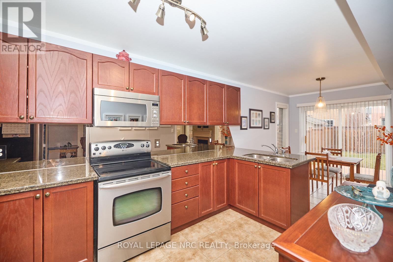 4 Alex Grant Place, St. Catharines, Ontario  L2P 0A2 - Photo 9 - X12942510