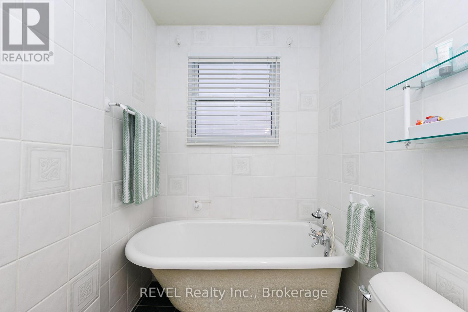 323 Barrick Road, Port Colborne, Ontario  L3K 4B6 - Photo 18 - X12942542