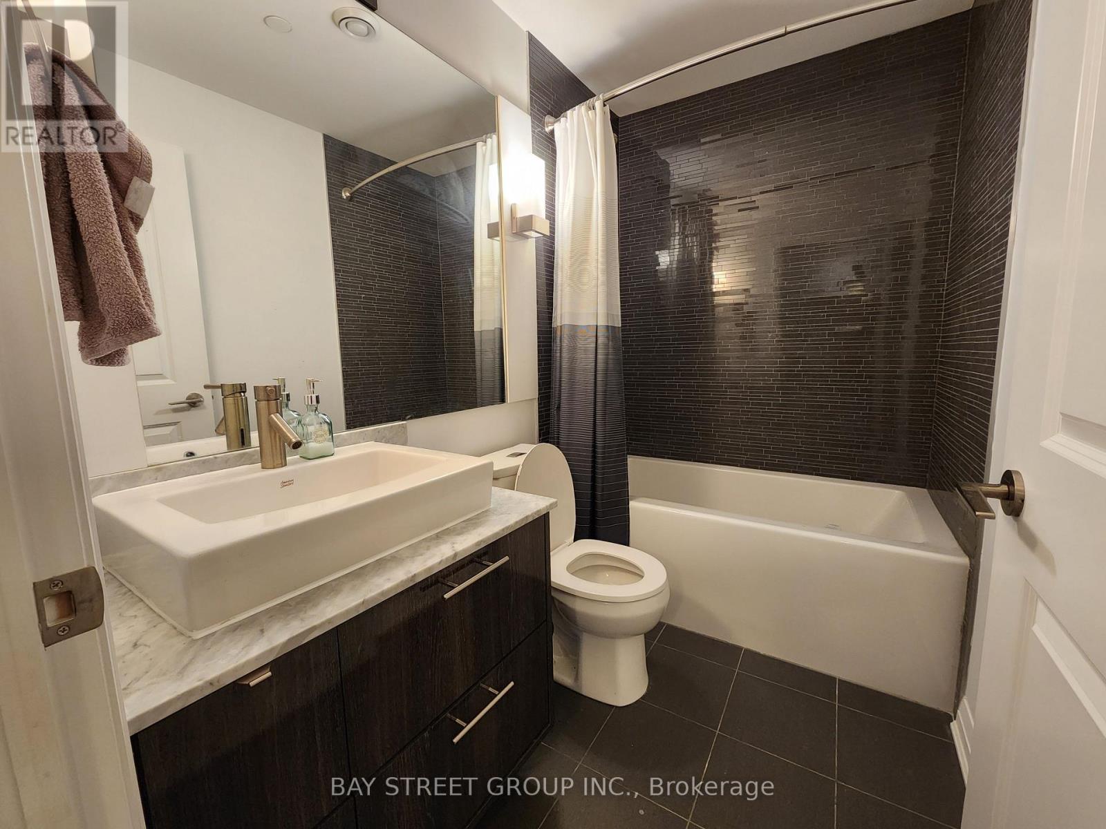 309 - 8 Mercer Street, Toronto, Ontario  M5V 0C4 - Photo 9 - C12942460