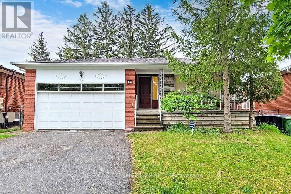 Upper - 23 Chalet Road, Toronto, Ontario  M2J 3V3 - Photo 19 - C12942548