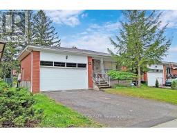 UPPER - 23 CHALET ROAD, Toronto, Ontario