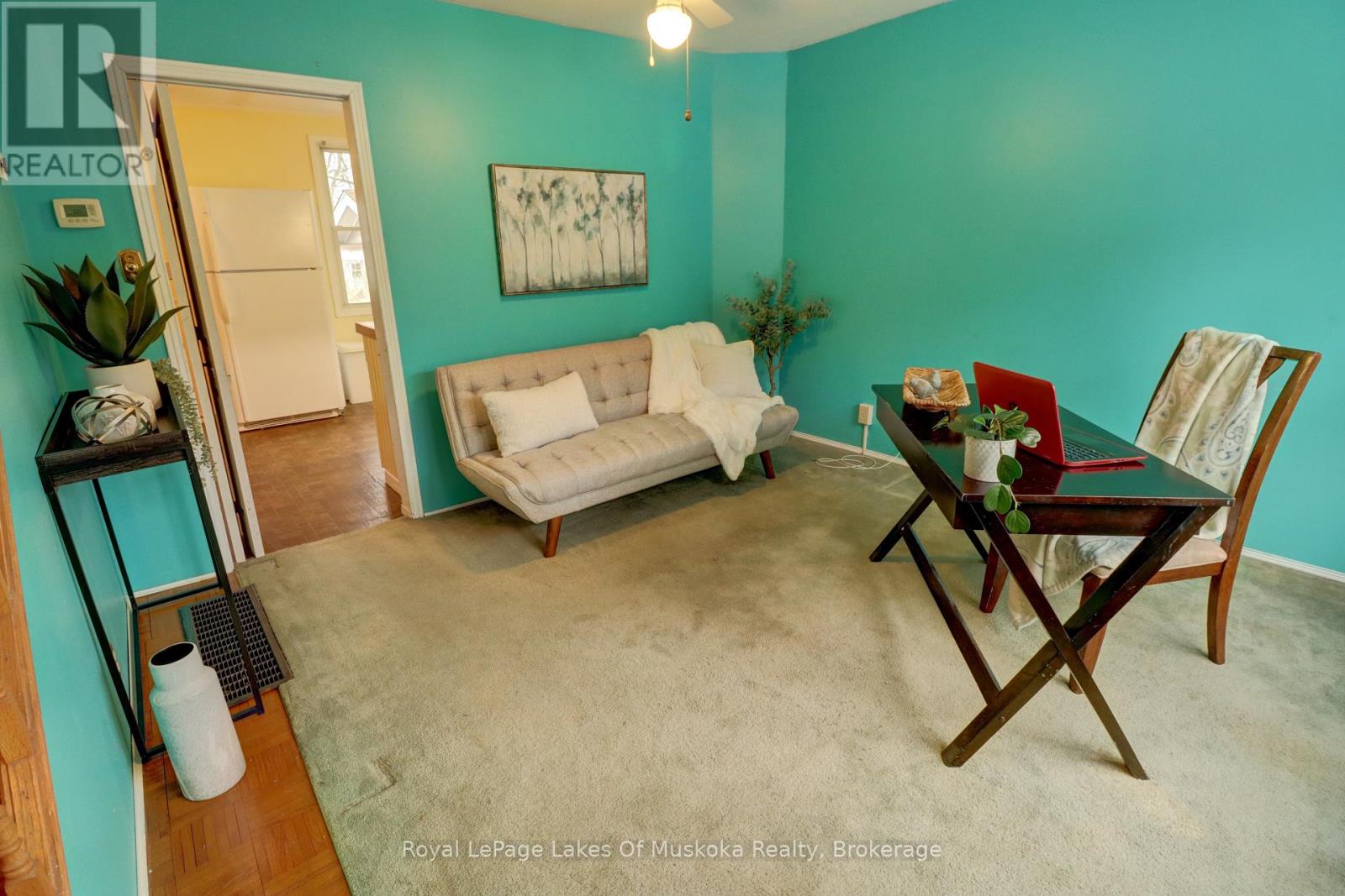 16 Rogers Road, Huntsville, Ontario P1H 1T1 - Photo 10 - X12942296