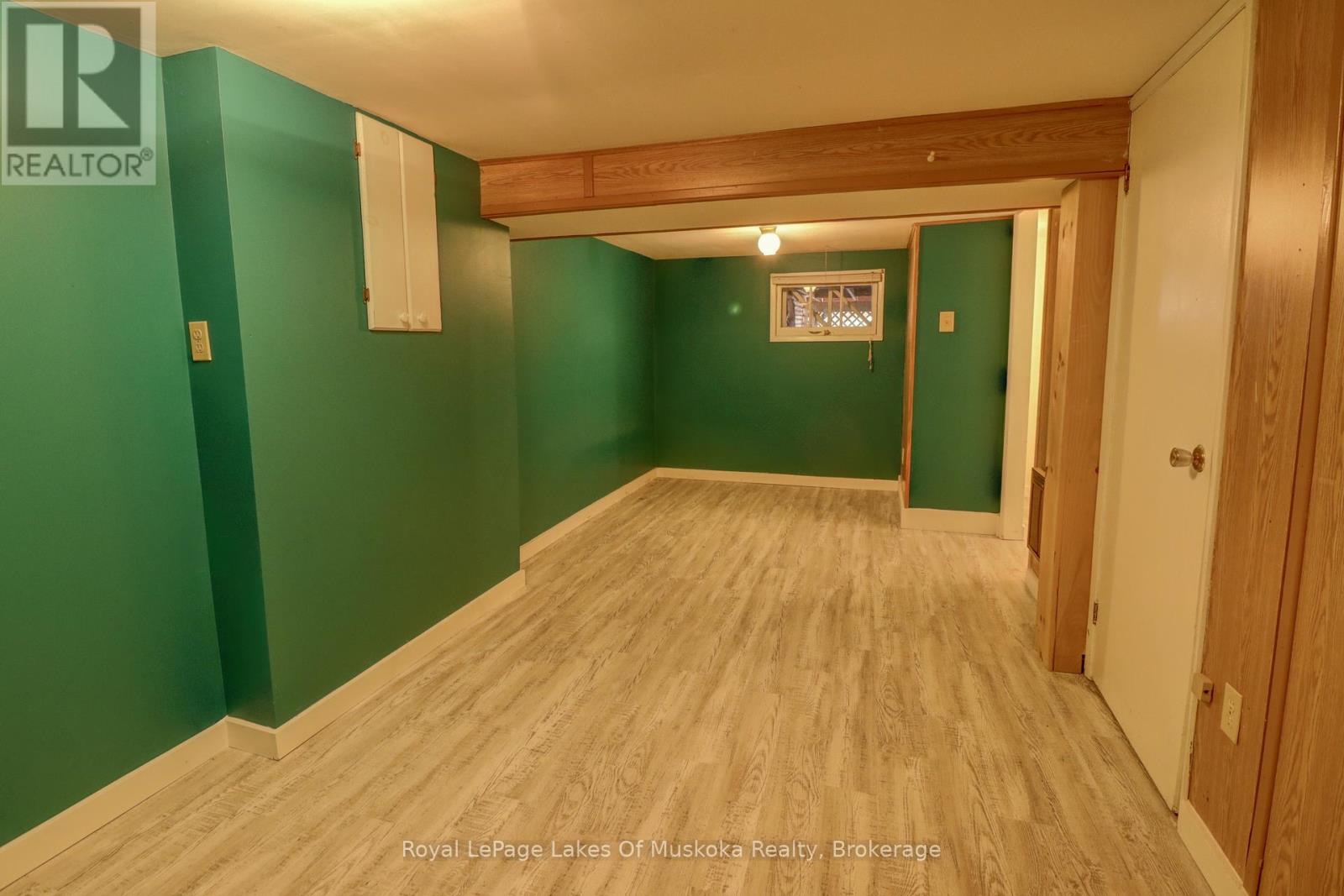 16 Rogers Road, Huntsville, Ontario P1H 1T1 - Photo 22 - X12942296