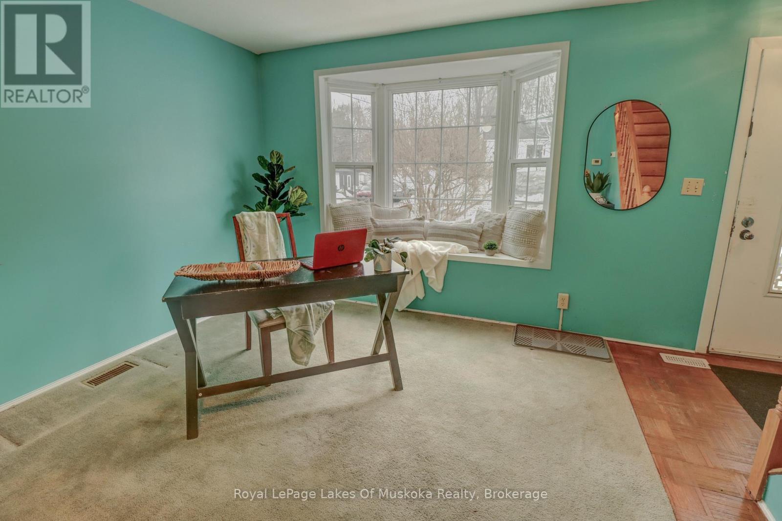 16 Rogers Road, Huntsville, Ontario P1H 1T1 - Photo 7 - X12942296