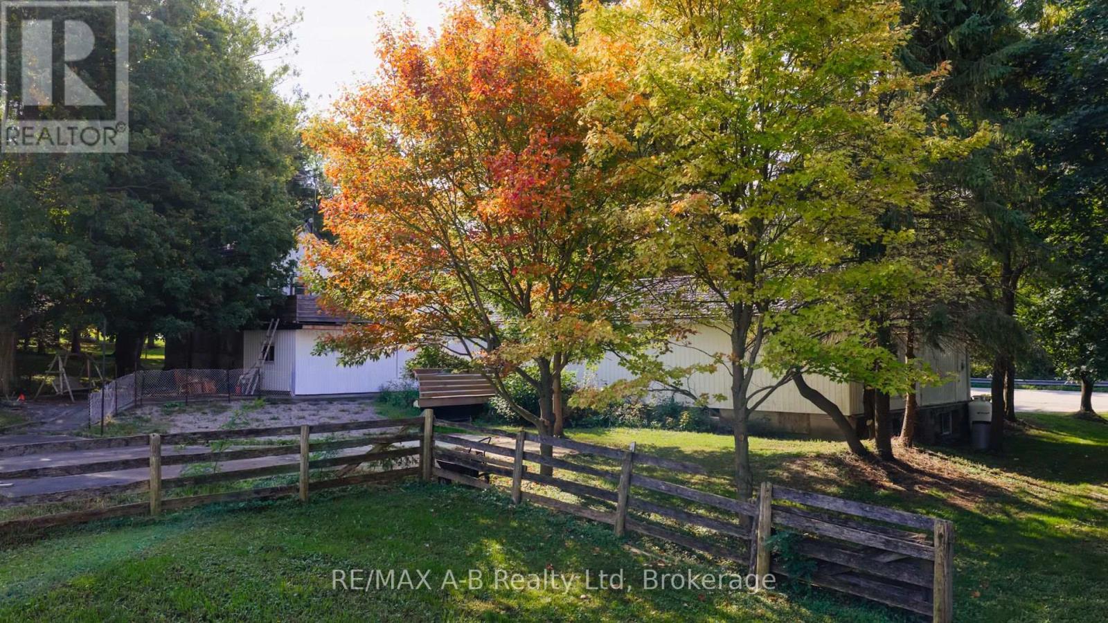 4740 16 Line, Perth South, Ontario  N4X 1C9 - Photo 27 - X12420151