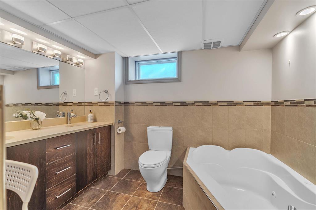 407 Duffield Street, Winnipeg, Manitoba  R3J 2K3 - Photo 16 - 202605870