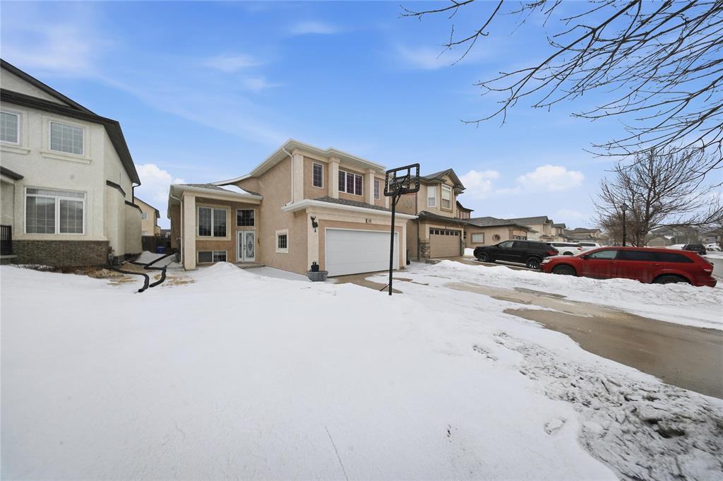 39 Silkwood Crescent, Winnipeg, Manitoba  R2P 1L1 - Photo 2 - 202605951